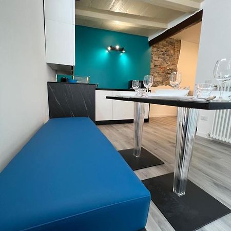 Blue Sapphire Como Cozy Flat In Center Of City Apartment Luaran gambar