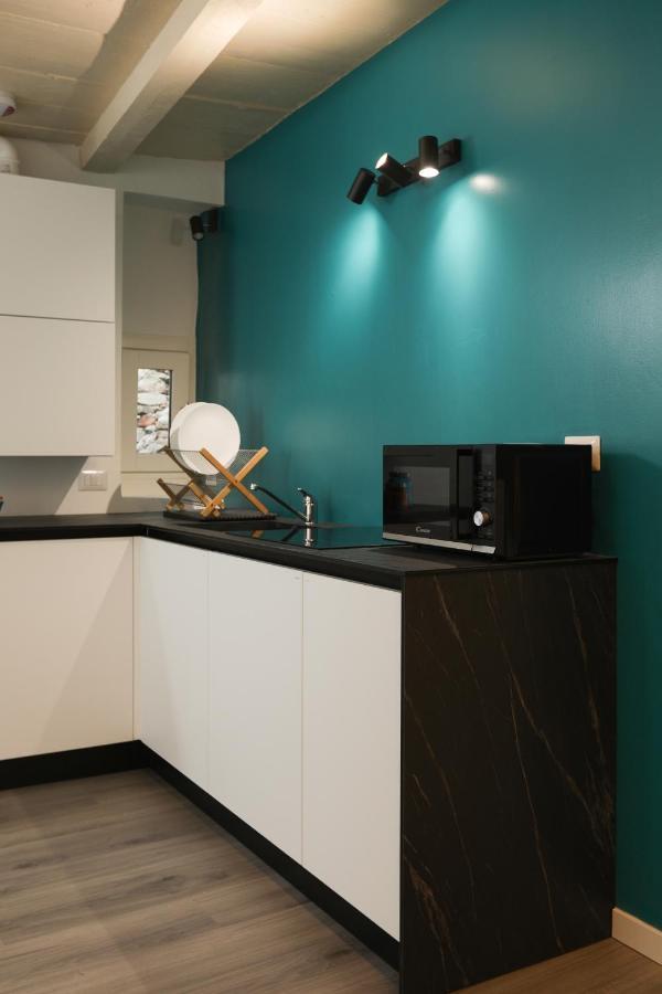 Blue Sapphire Como Cozy Flat In Center Of City Apartment Luaran gambar