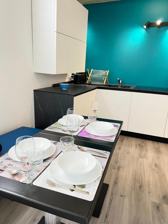 Blue Sapphire Como Cozy Flat In Center Of City Apartment Luaran gambar