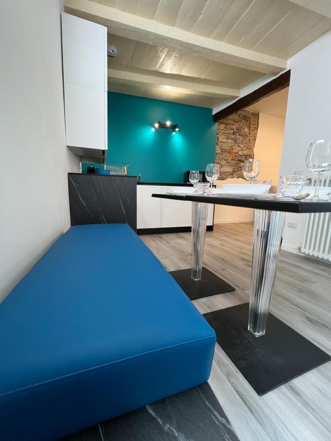 Blue Sapphire Como Cozy Flat In Center Of City Apartment Luaran gambar