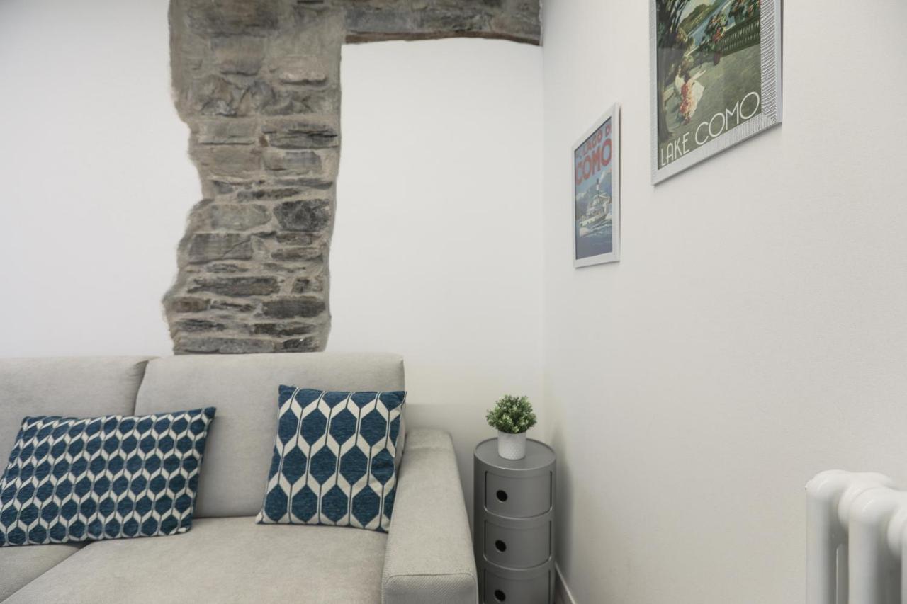 Blue Sapphire Como Cozy Flat In Center Of City Apartment Luaran gambar