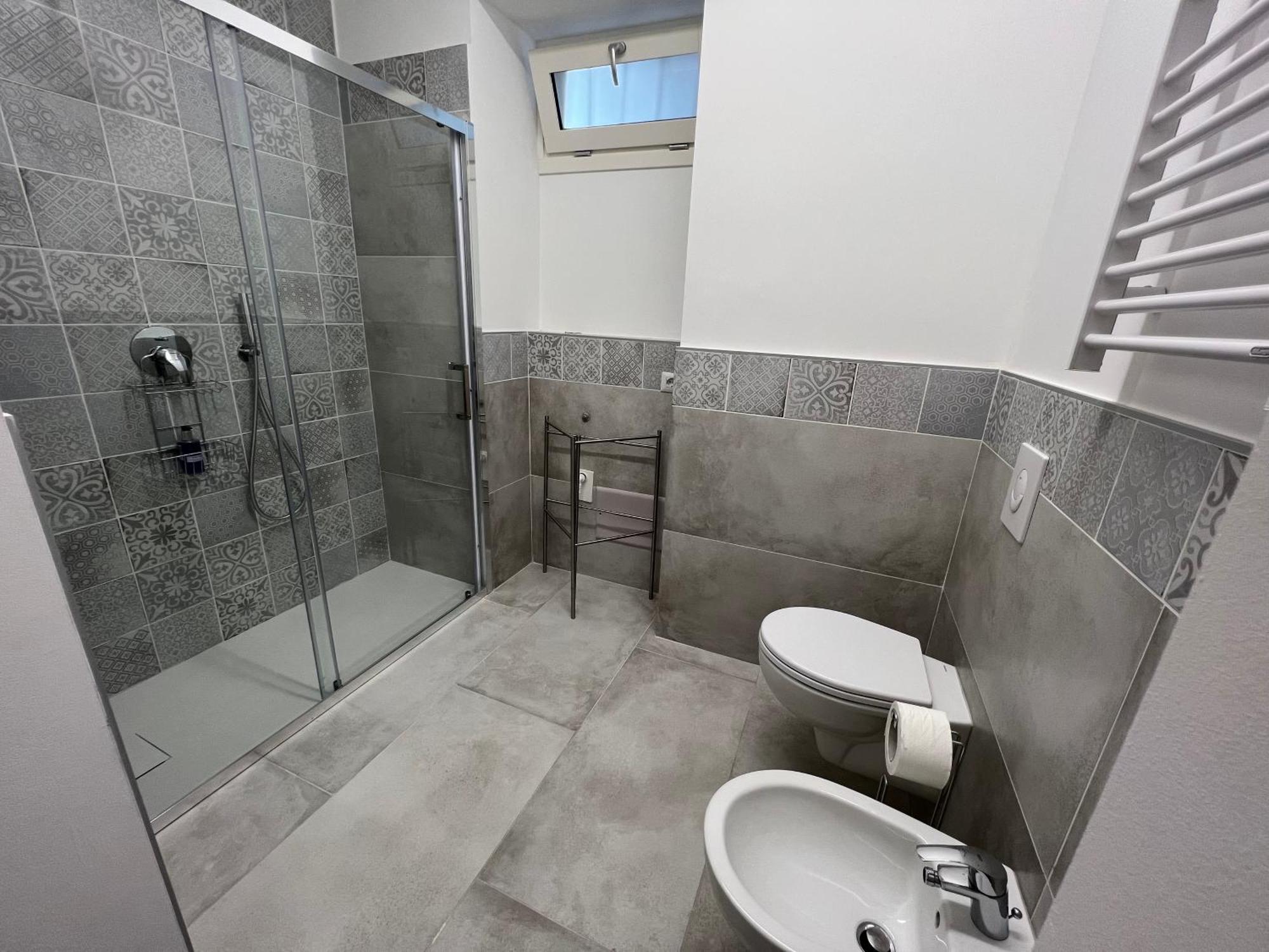 Blue Sapphire Como Cozy Flat In Center Of City Apartment Luaran gambar